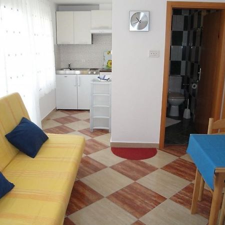 Akvarij - One Bedroom Baška Kültér fotó